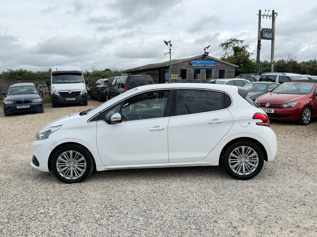 Peugeot 208 1.6 Bluehdi Allure Hatchback Eur White #6