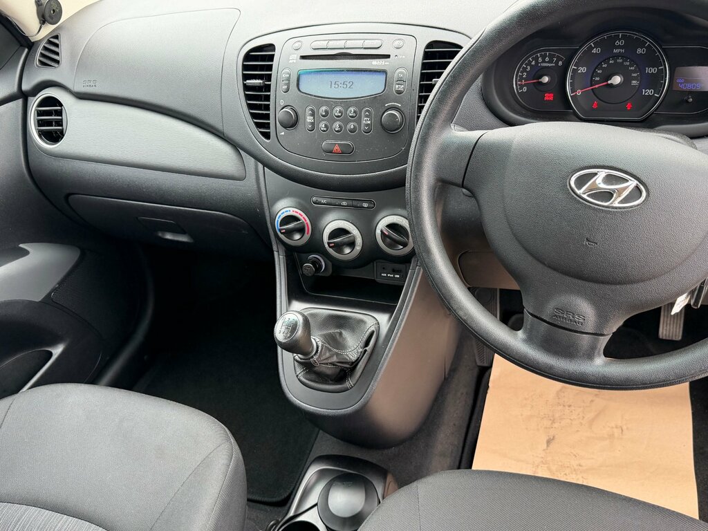 Hyundai I10 1.2 85Bhp Classic Hatchback Silver #13