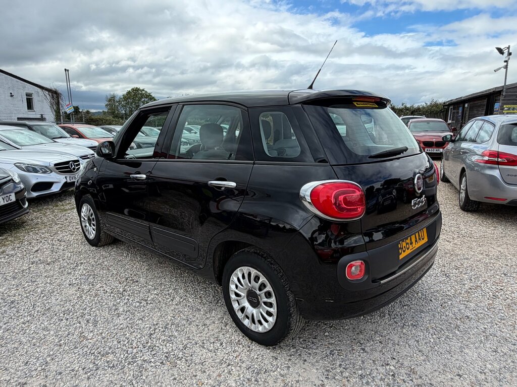 Fiat 500L Red #7