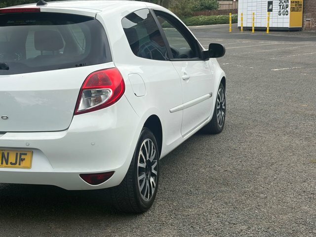 Renault Clio Dynamique Tomtom Black #32
