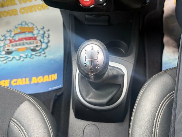 Renault Clio Dynamique Tomtom Black #47