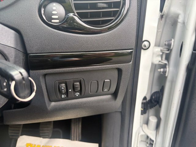 Renault Clio Dynamique Tomtom Black #37