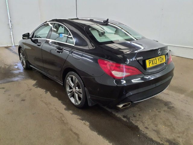 Mercedes-Benz CLA Class 2.1 Cla220 Cdi Amg Red #5