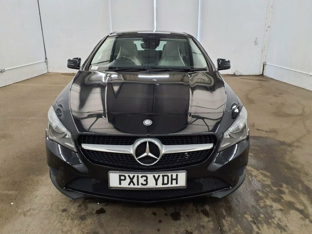 Mercedes-Benz CLA Class 2.1 Cla220 Cdi Amg Red #2