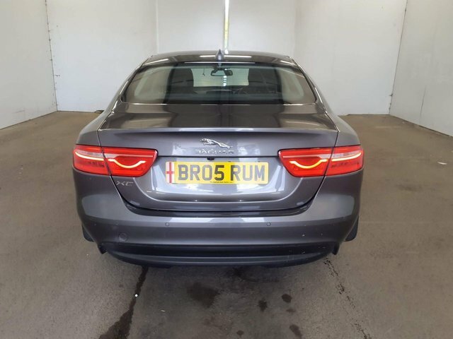 Jaguar XE 2017 2.0D Prestige Saloon Euro 6 Grey #4