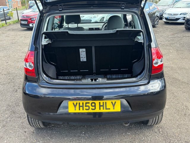 Volkswagen Fox 1.4 16V Urban Fox Hatchback Euro Red #25