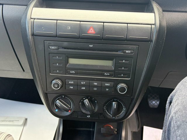 Volkswagen Fox 1.4 16V Urban Fox Hatchback Euro Red #31