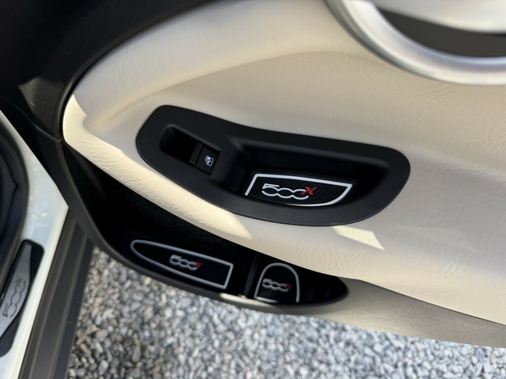 Fiat 500X Hatchback Pop Black #38