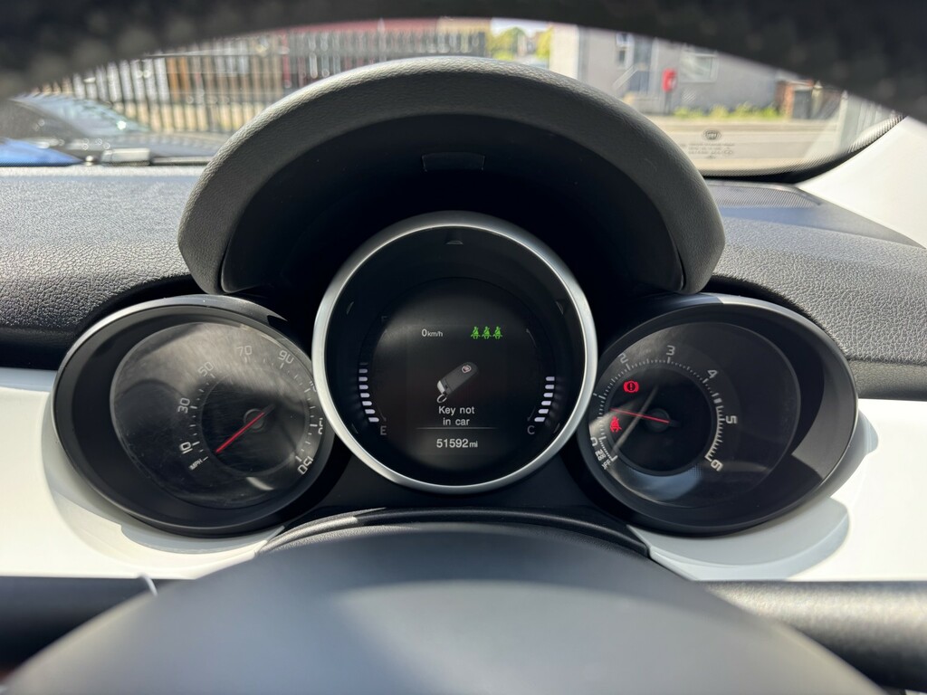 Fiat 500X Hatchback Pop Black #22