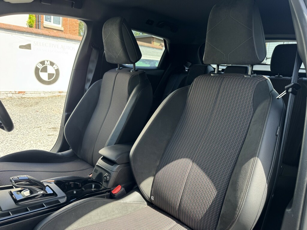DS DS 3 Crossback 1.2 Puretech Performance Line Crossback Eat8 Eur White #23
