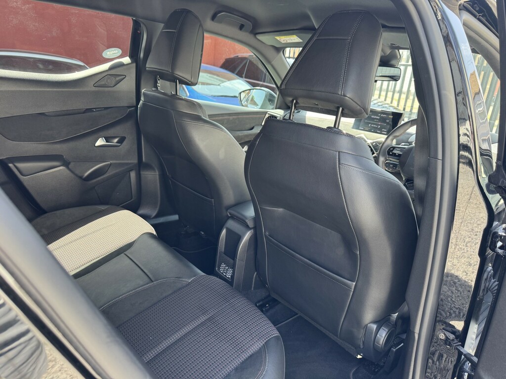 DS DS 3 Crossback 1.2 Puretech Performance Line Crossback Eat8 Eur White #24