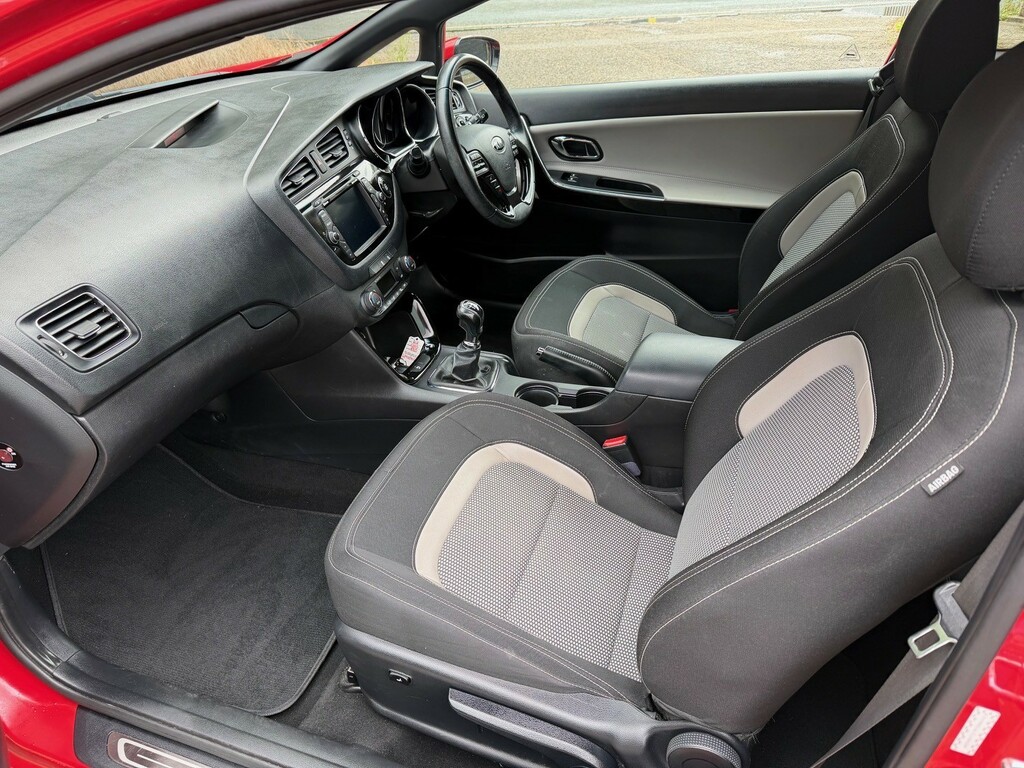 Kia Proceed Se White #10