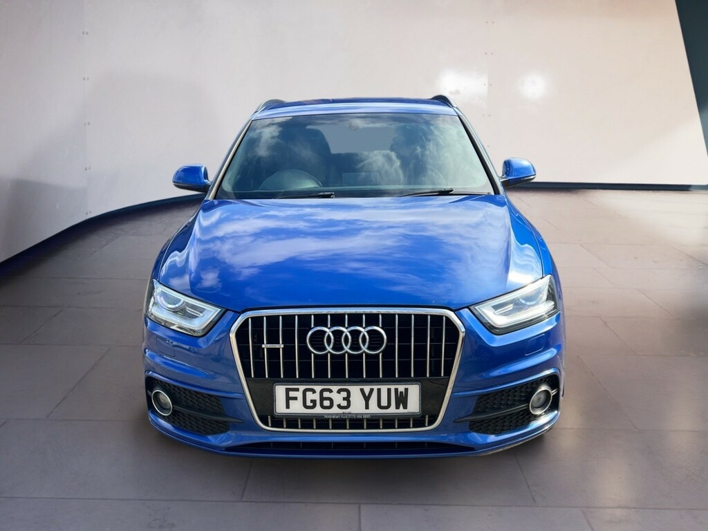 Audi Q3  Black #8