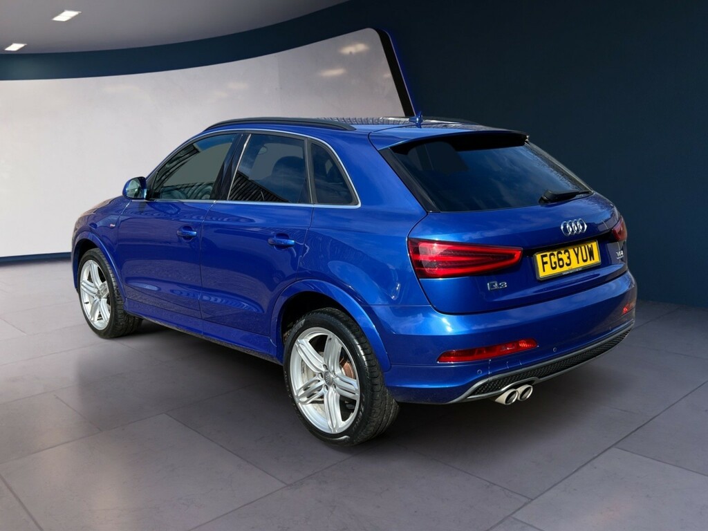 Audi Q3  Black #5
