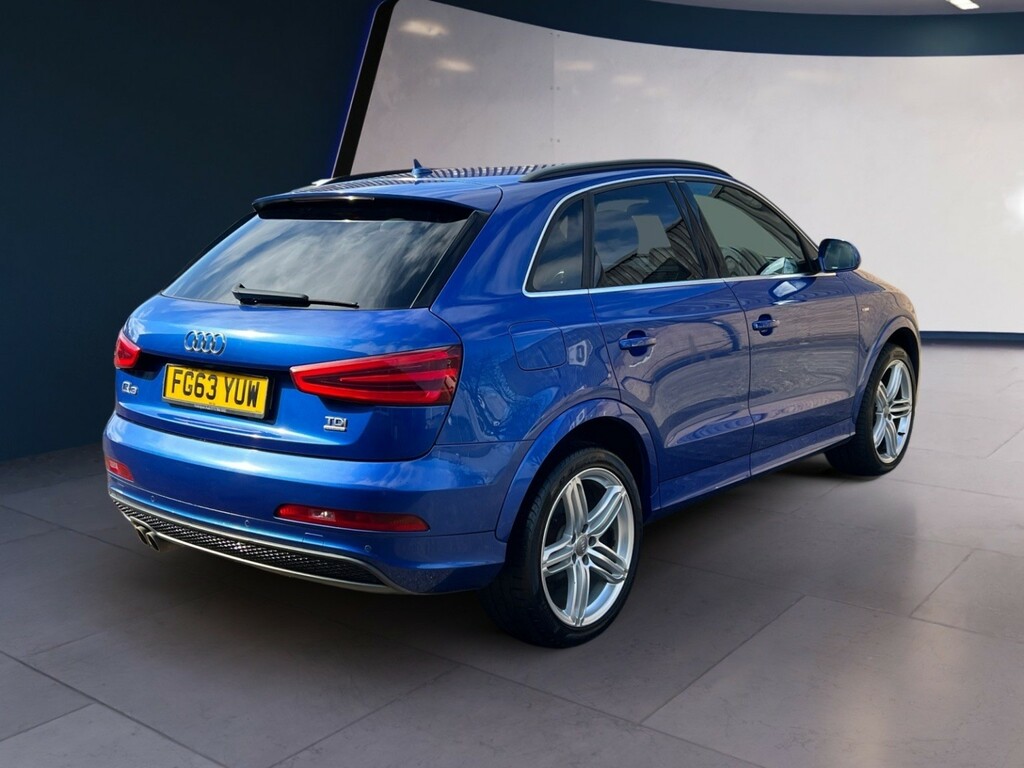 Audi Q3  Black #6