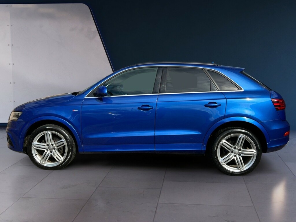 Audi Q3  Black #2