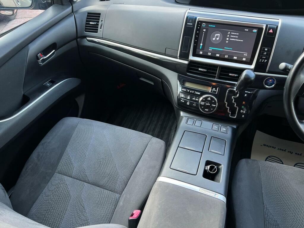 Toyota Estima Mpv Black #15