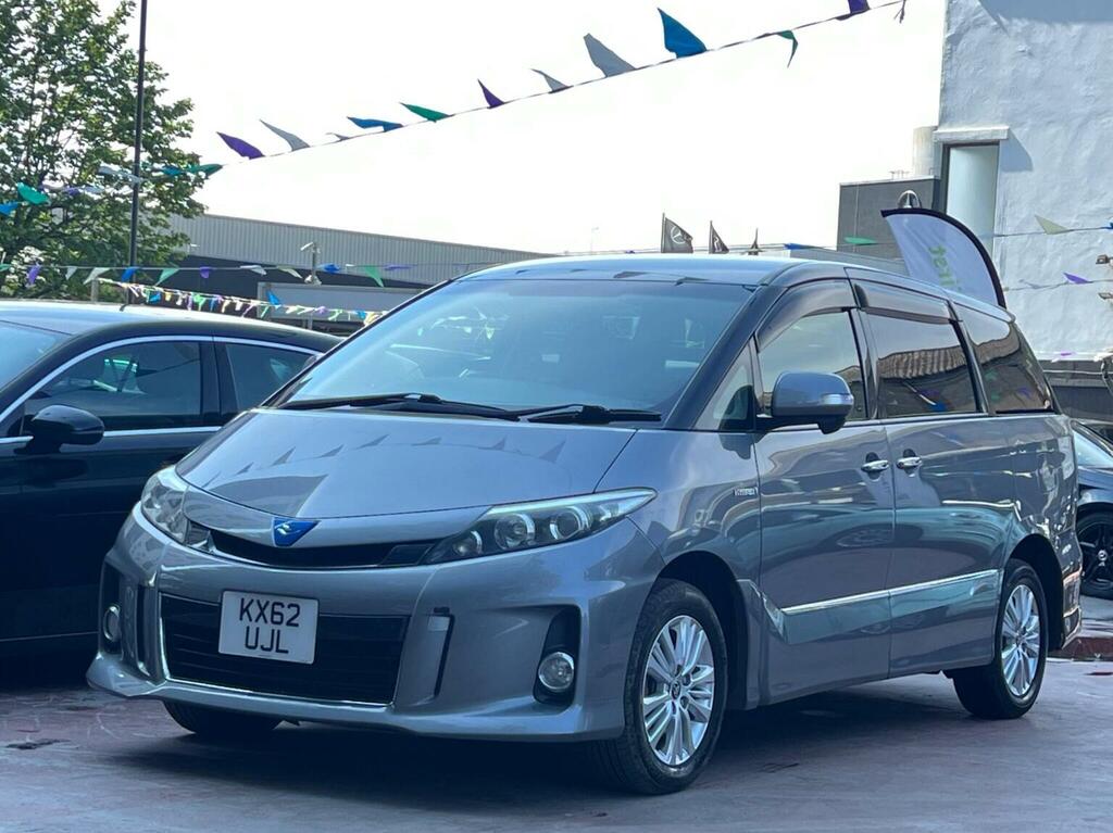 Toyota Estima #6