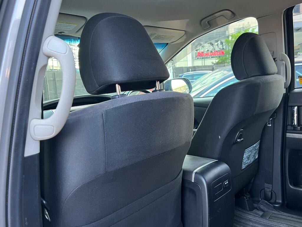 Toyota Estima Mpv Black #23