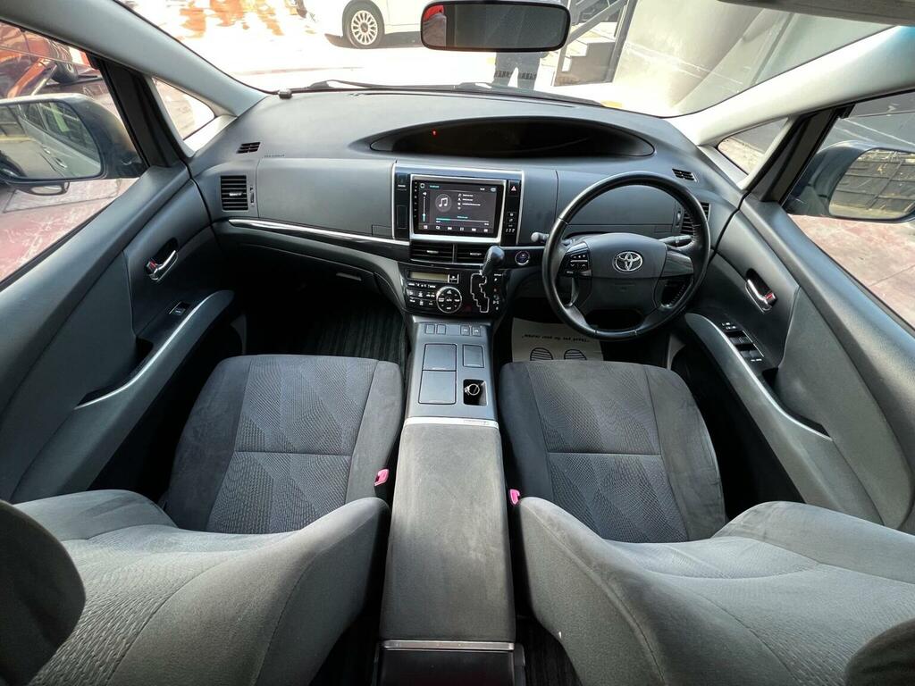 Toyota Estima Mpv Black #17
