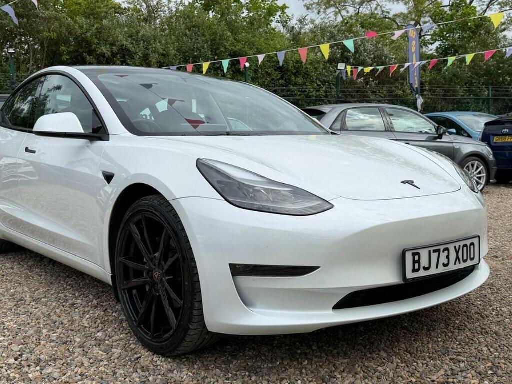 Tesla Model 3 Saloon BJ73XOO White #2