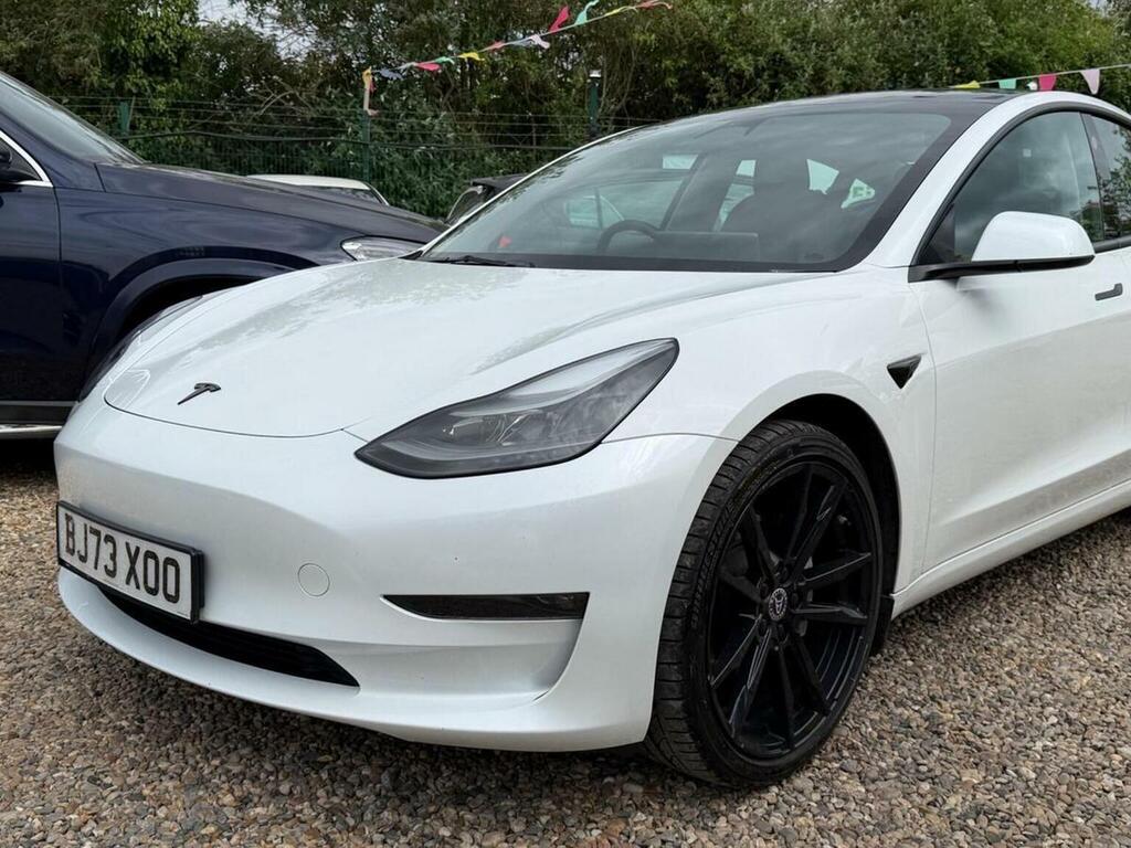 Tesla Model 3 Saloon BJ73XOO White #4