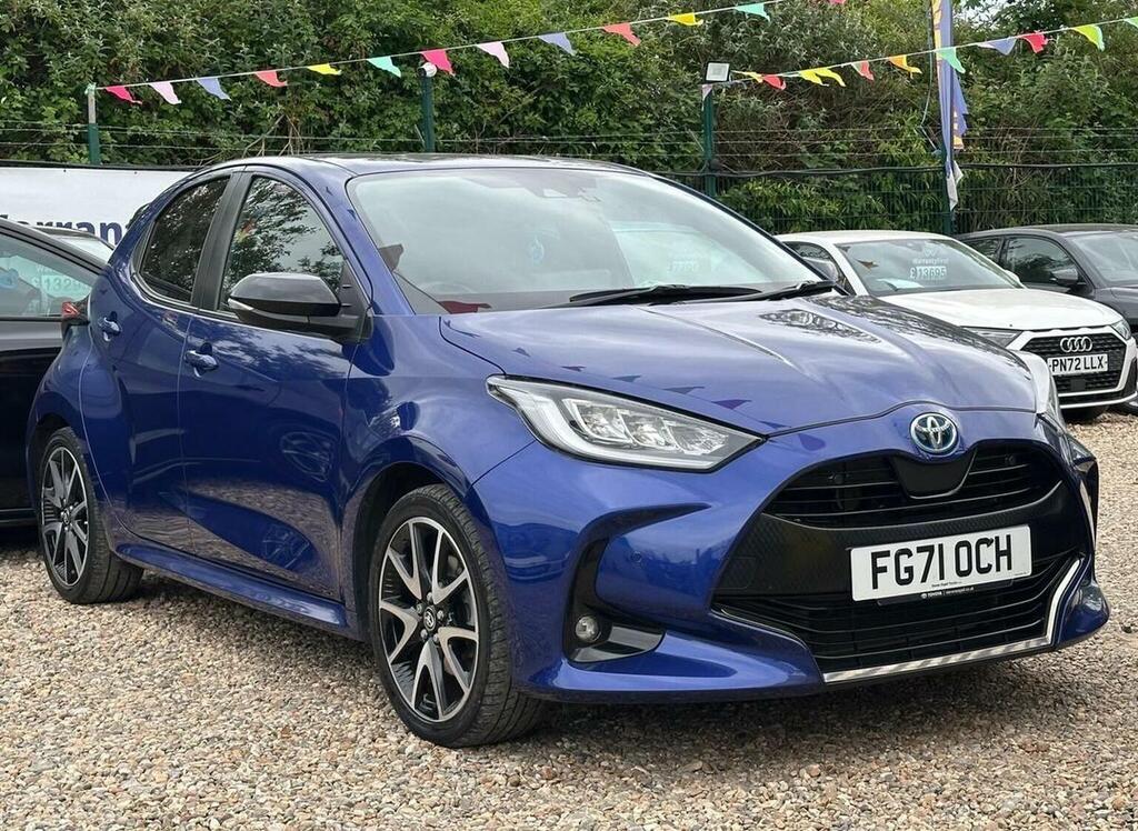 Toyota Yaris 1.5 Vvt-h Dynamic E-cvt Euro 6 Ss Blue