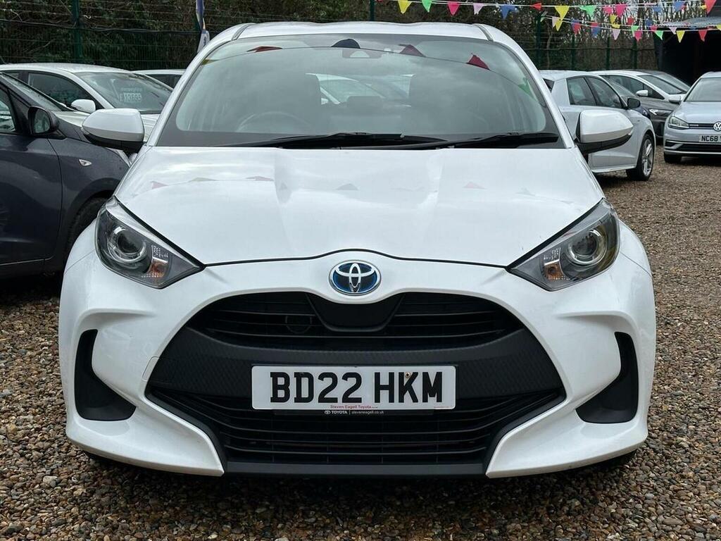 Toyota Yaris 1.5 Vvt-h Icon E-cvt Euro 6 Ss BD22HKM White #6