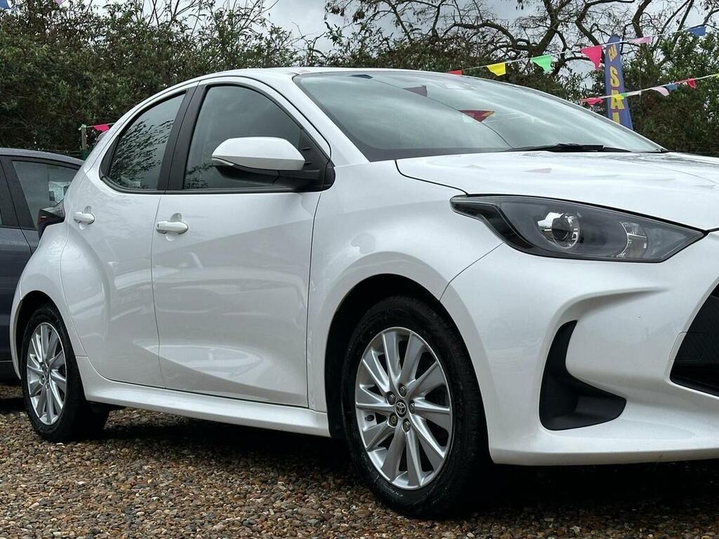 Toyota Yaris 1.5 Vvt-h Icon E-cvt Euro 6 Ss BD22HKM White #4