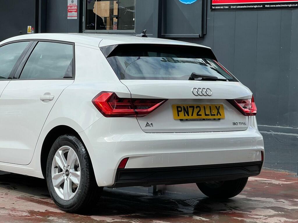 Audi A1 1.0 Tfsi 30 Technik Sportback Euro 6 Ss PN72LLX White #4