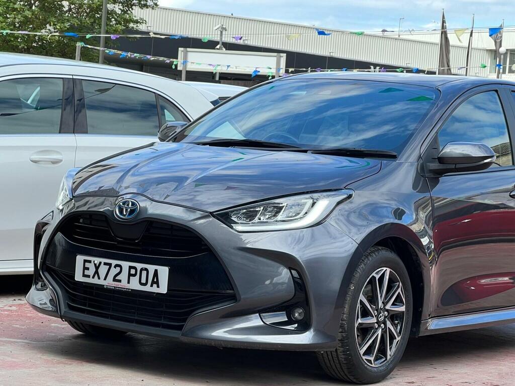 Toyota Yaris 1.5 Hybrid Excel Cvt  #56