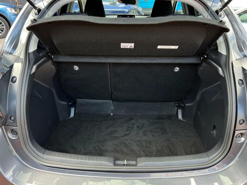 Toyota Yaris 1.5 Hybrid Excel Cvt  #48