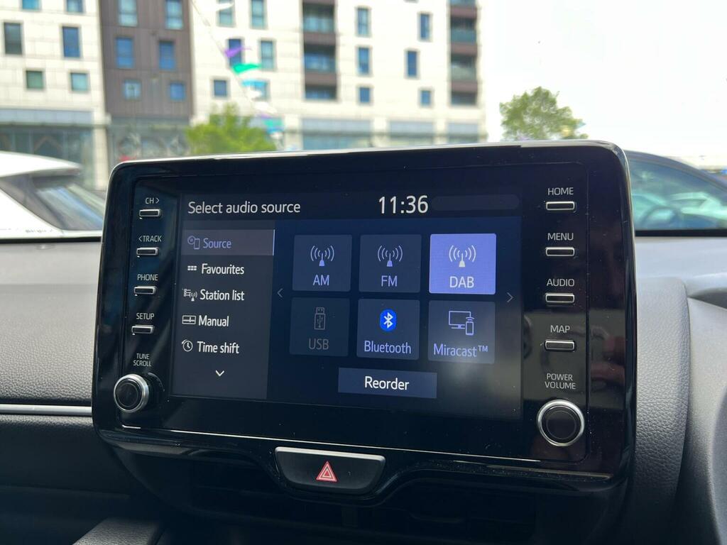 Toyota Yaris 1.5 Hybrid Excel Cvt  #96