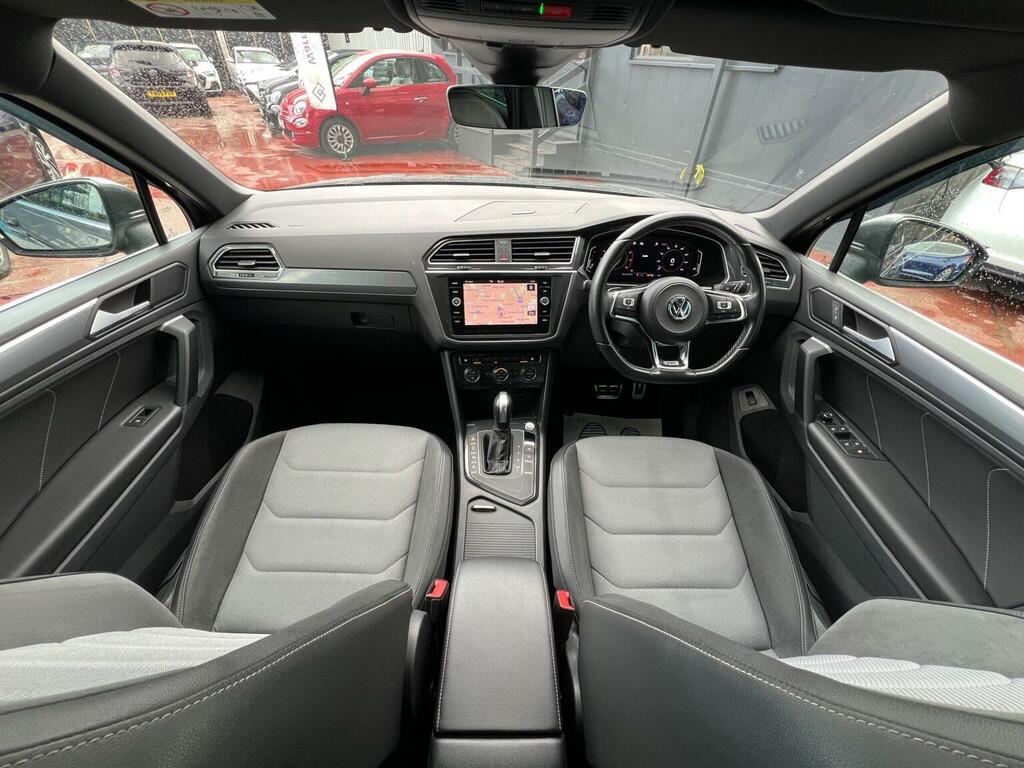 Volkswagen Tiguan R-line Tech Tdi S-a White #25