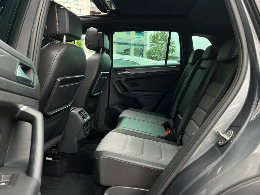 Volkswagen Tiguan R-line Tech Tdi S-a White #29