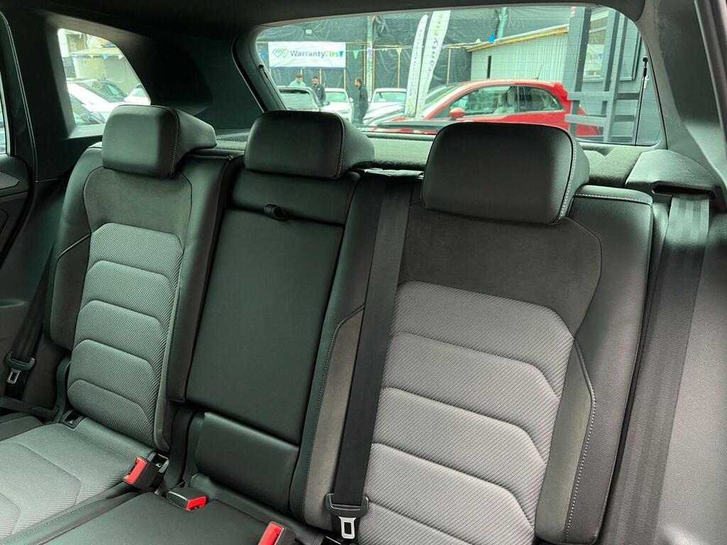 Volkswagen Tiguan R-line Tech Tdi S-a White #96