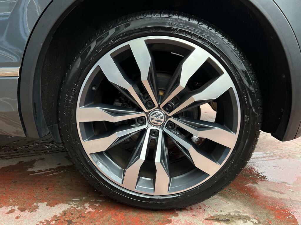 Volkswagen Tiguan R-line Tech Tdi S-a White #113