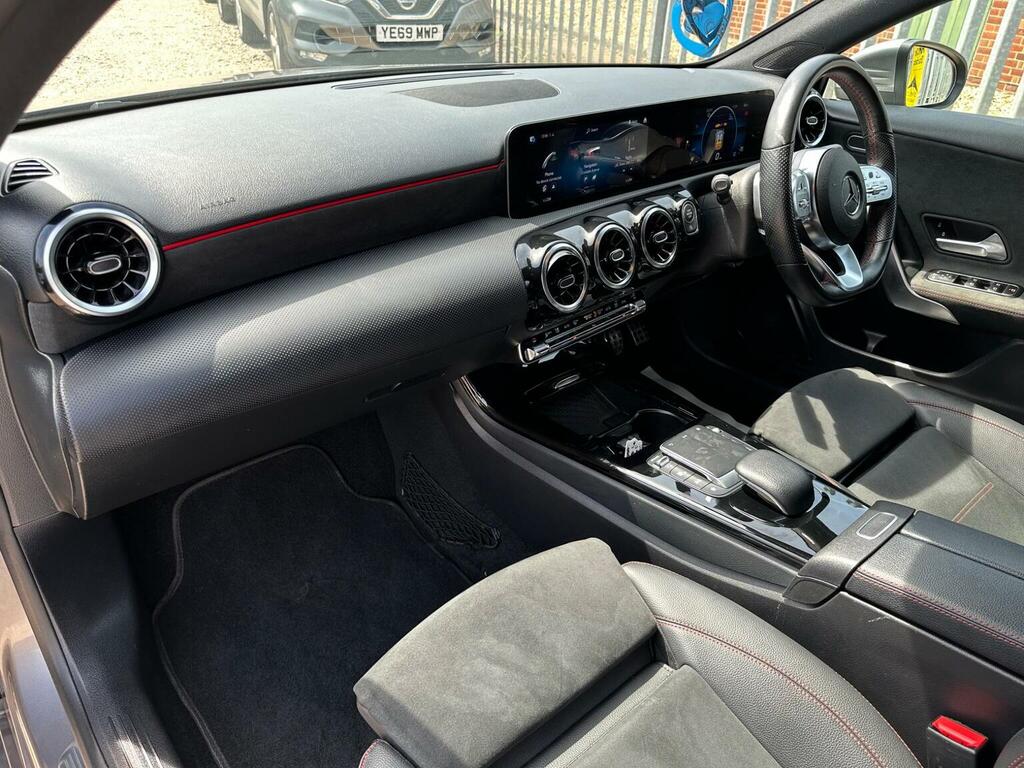 Mercedes-Benz A Class A180d Sport White #80