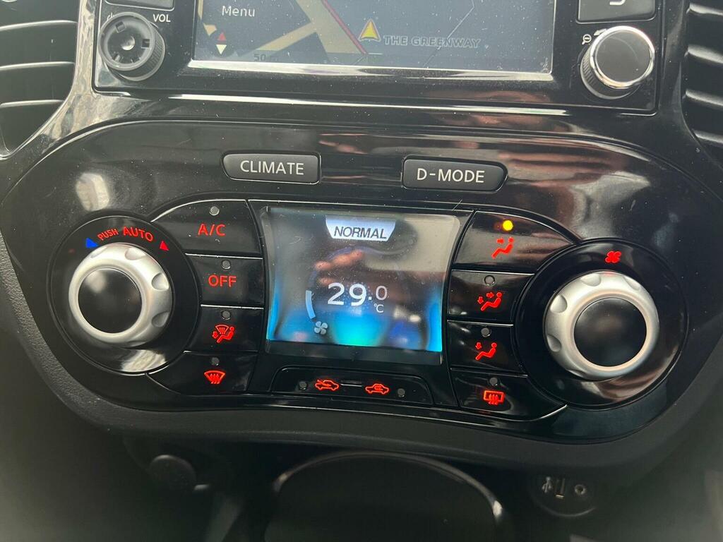 Nissan Juke 1.6 Tekna Xtronic Black #40