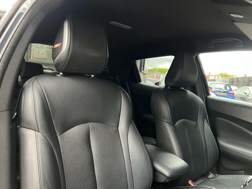 Nissan Juke 1.6 Tekna Xtronic Black #81