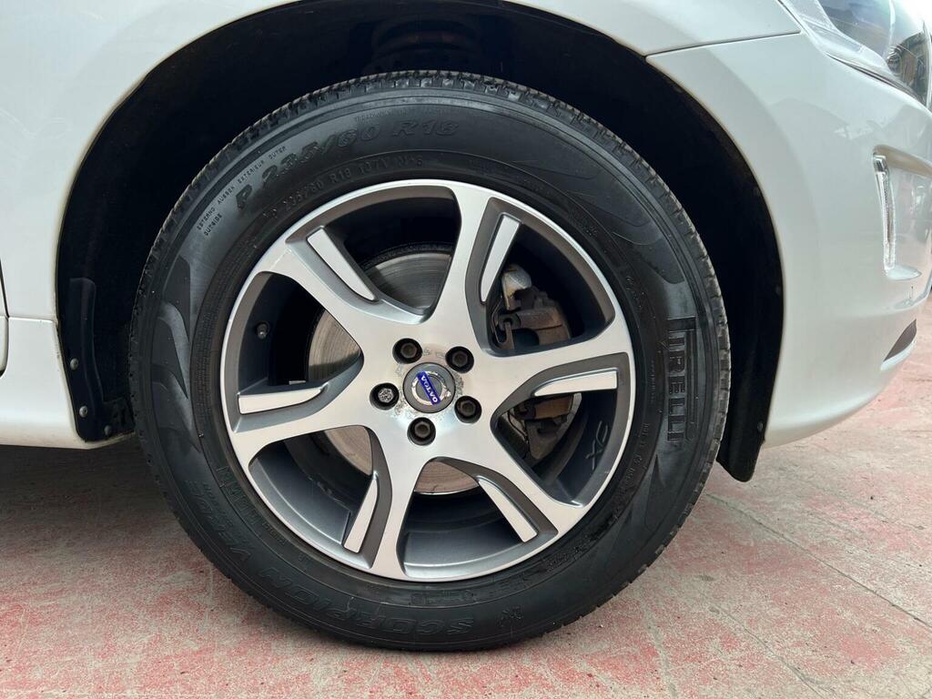 Volvo XC60 2L Se Lux Nav Gold #41