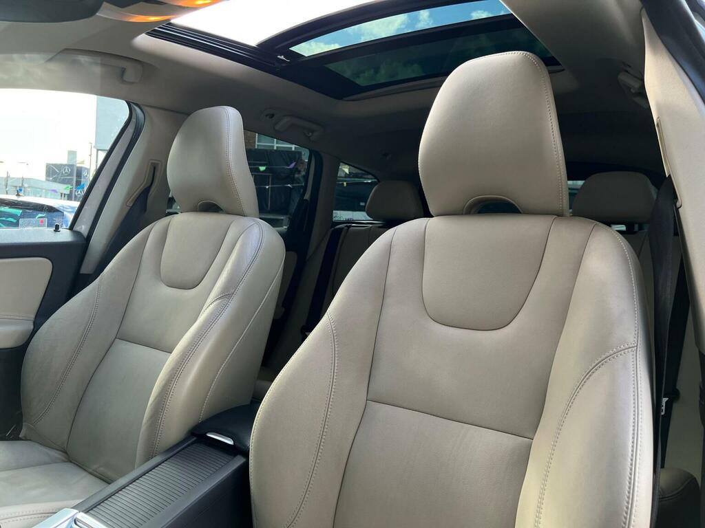 Volvo XC60 2L Se Lux Nav Gold #52