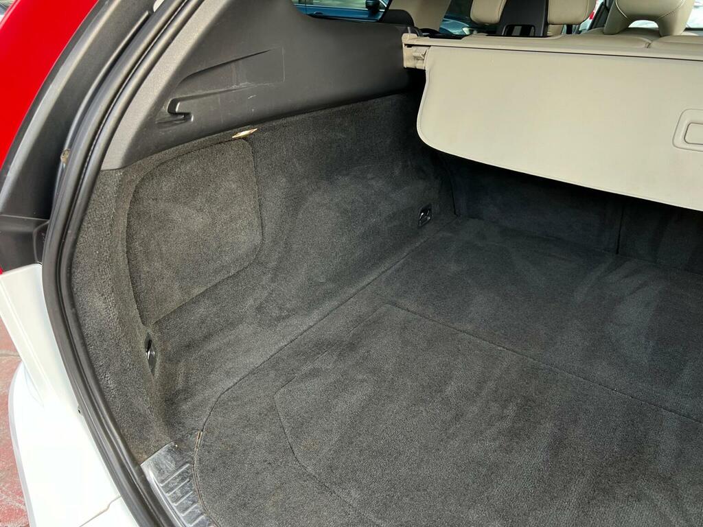 Volvo XC60 2L Se Lux Nav Gold #108