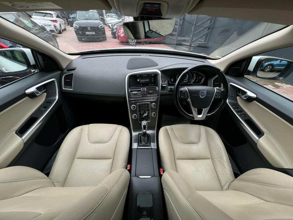 Volvo XC60 2L Se Lux Nav Gold #20