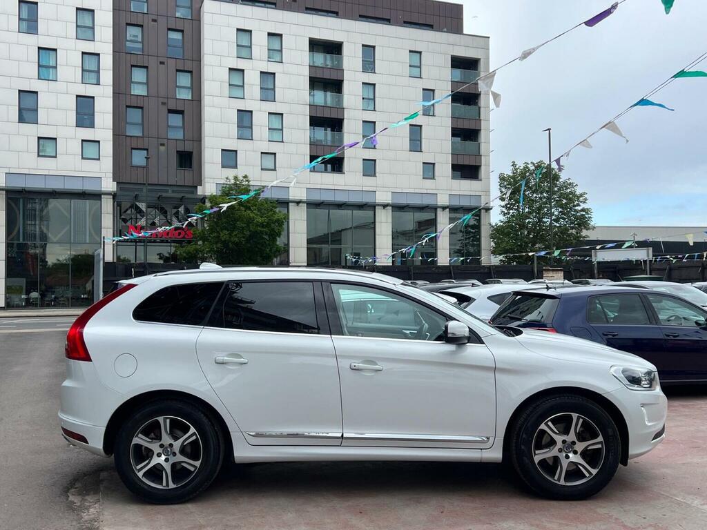 Volvo XC60 2L Se Lux Nav Gold #69