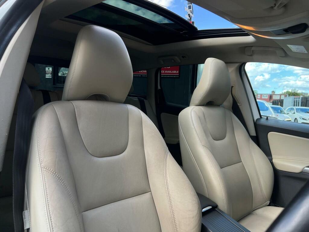 Volvo XC60 2L Se Lux Nav Gold #25