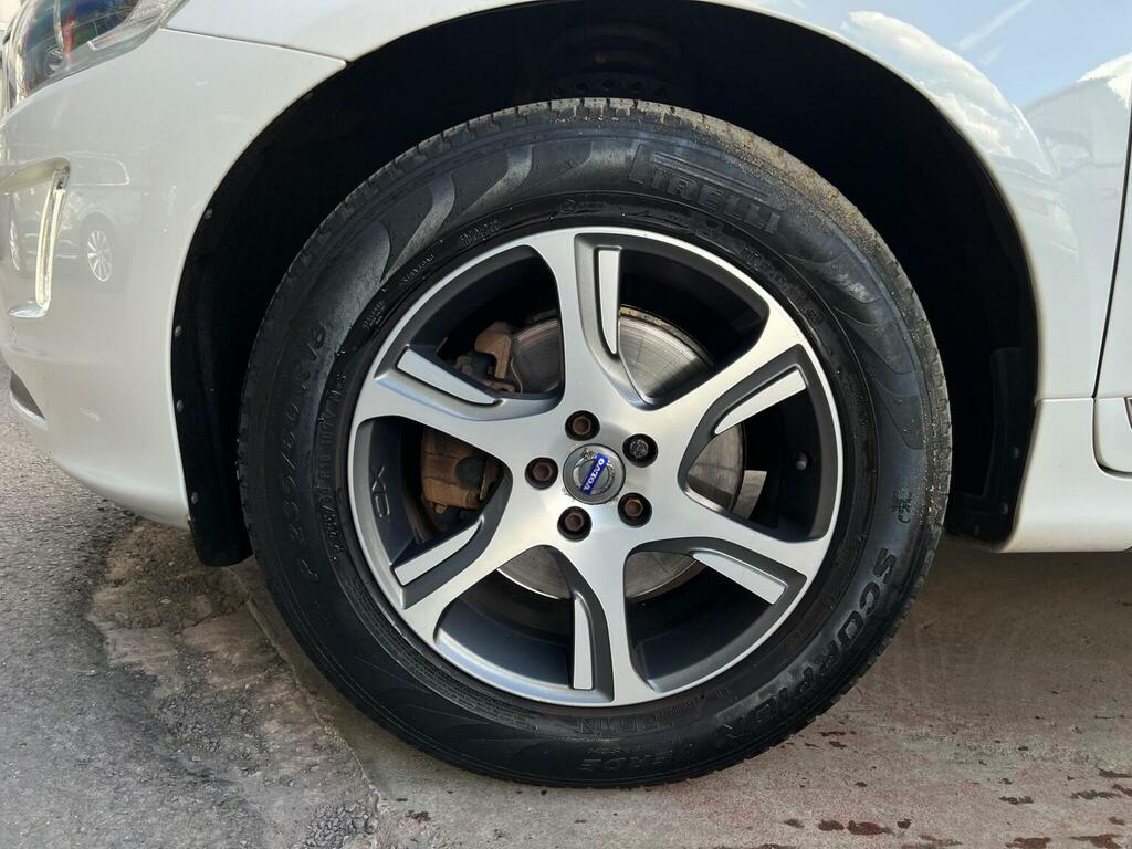 Volvo XC60 2L Se Lux Nav Gold #92