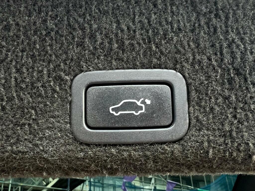 Volvo XC60 2L Se Lux Nav Gold #31