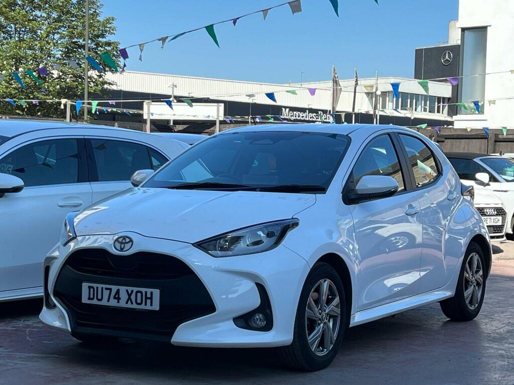 Toyota Yaris 1.5 Vvt-h Icon E-cvt Euro 6 Ss DU74XOH White #6