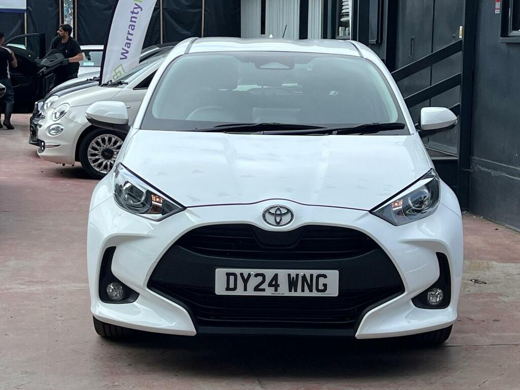 Toyota Yaris 1.5 Vvt-h Icon E-cvt Euro 6 Ss White #2